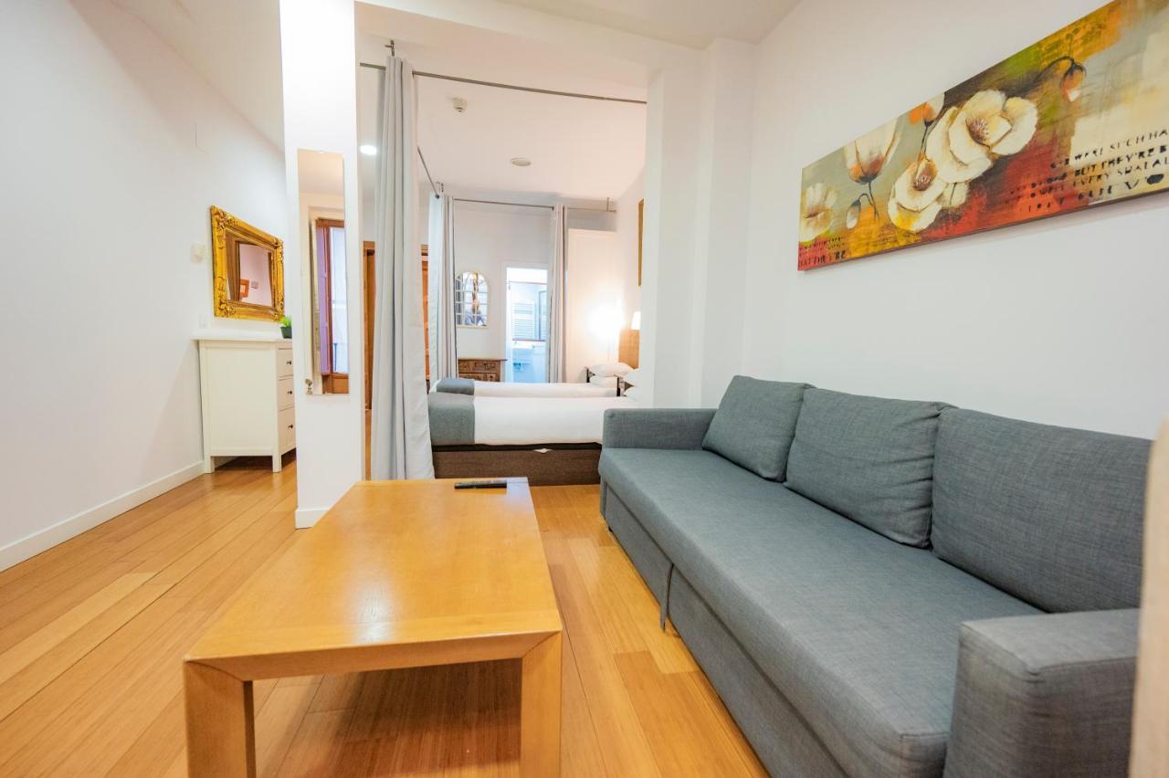 Apartamentos Huertas Madrid Exterior foto