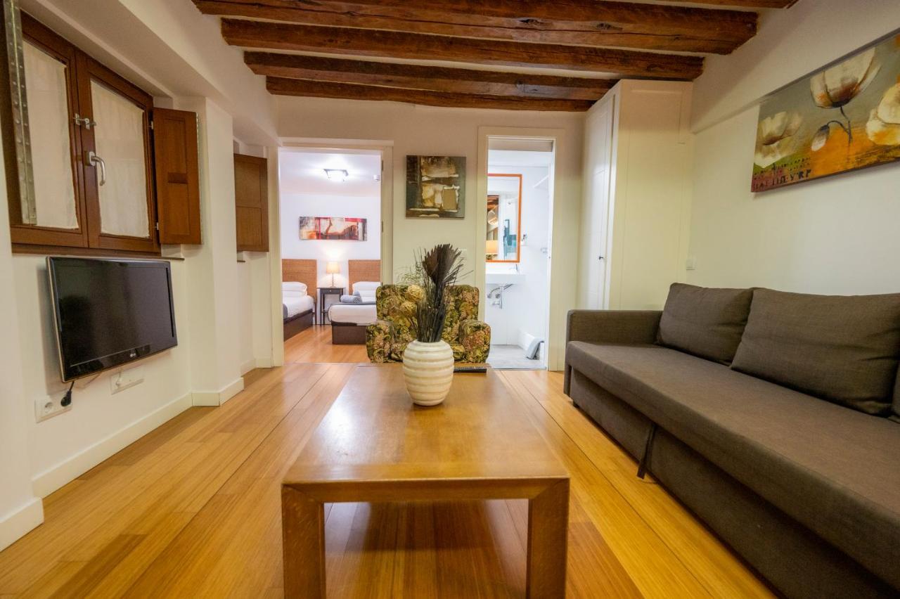 Apartamentos Huertas Madrid Exterior foto